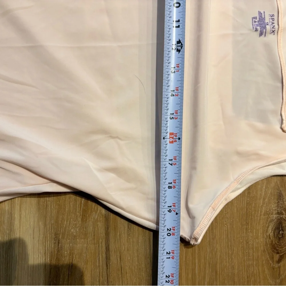 SPANX‎ Shapewear Tank Top 1X Light Nude Square Neck Smoothing Camisole